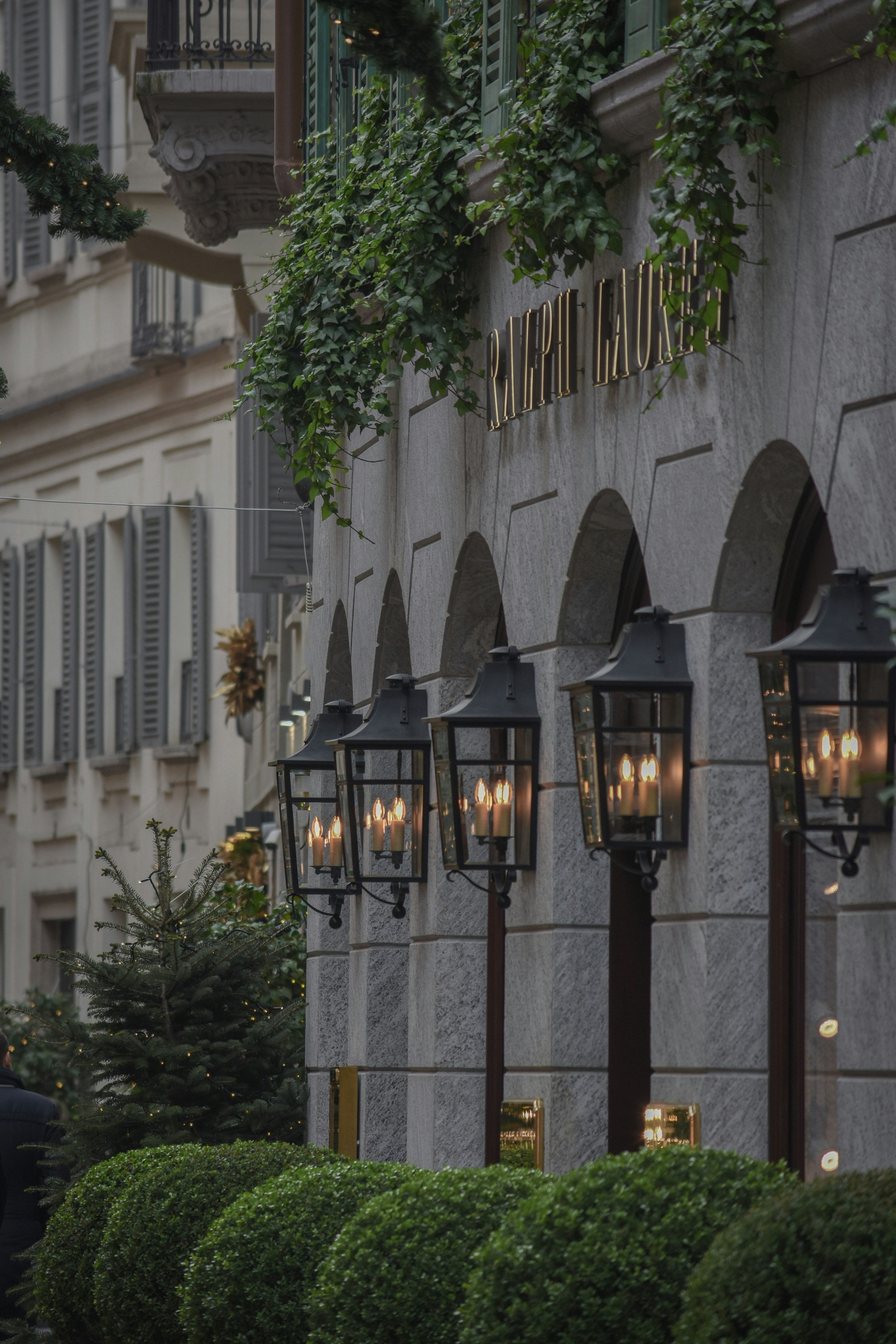 Showcases of Places & Hometowns